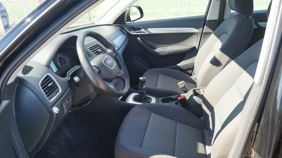 AUDI Q3 -