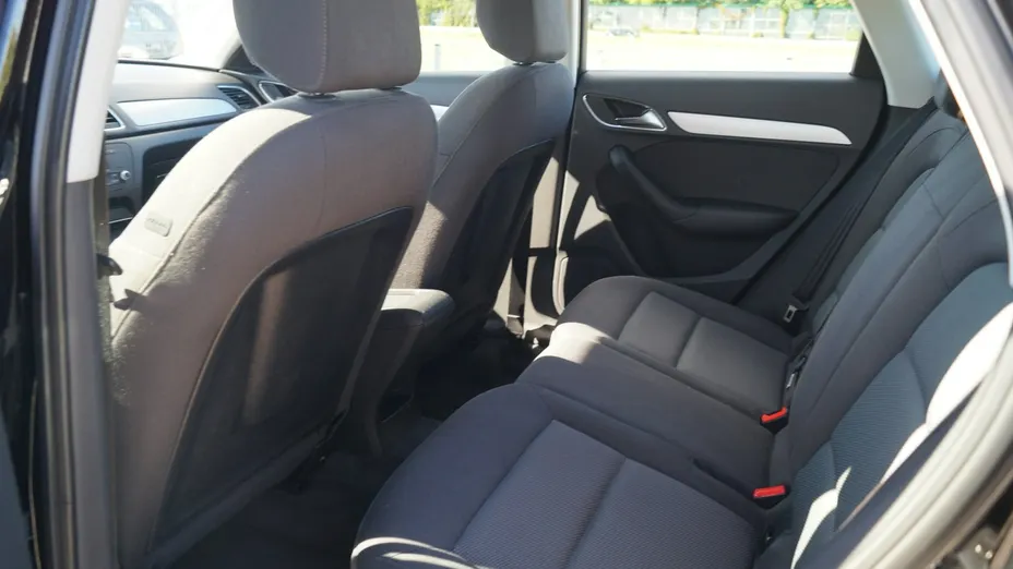AUDI Q3 -