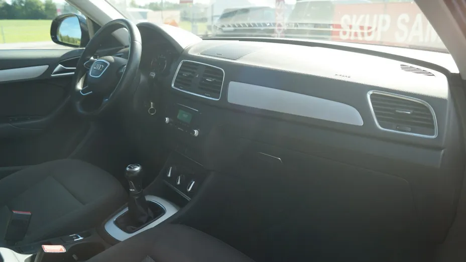 AUDI Q3 -
