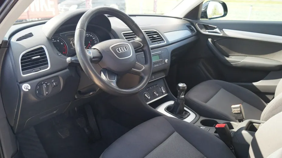 AUDI Q3 -