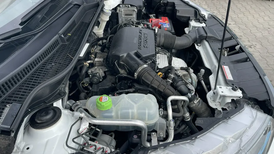 SUZUKI Vitara -