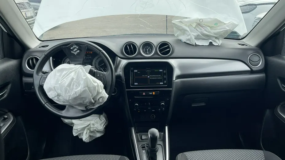 SUZUKI Vitara -