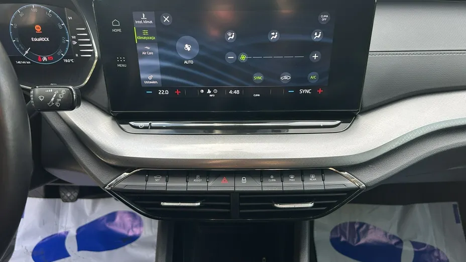 SKODA Octavia -