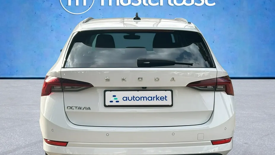 SKODA Octavia -