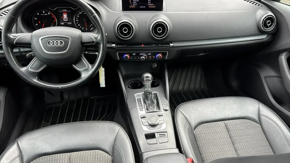 AUDI A3 Sportback -