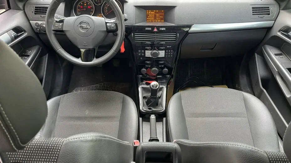 OPEL Astra -