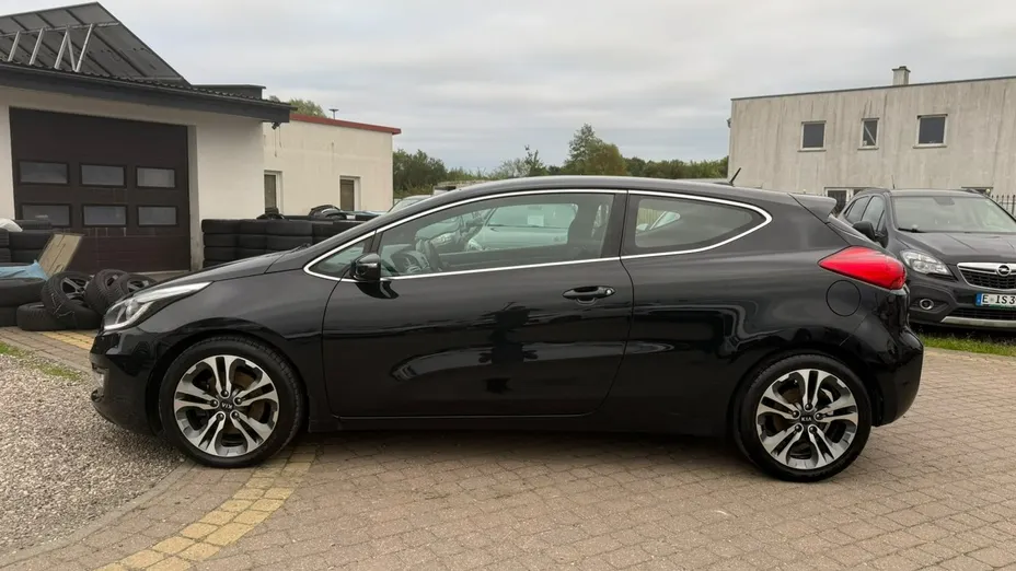 KIA ProCeed -