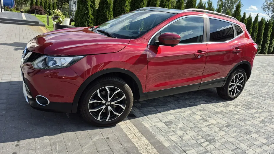 NISSAN Qashqai -