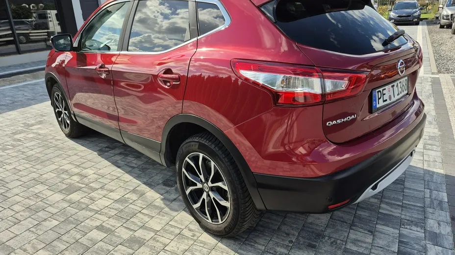NISSAN Qashqai -