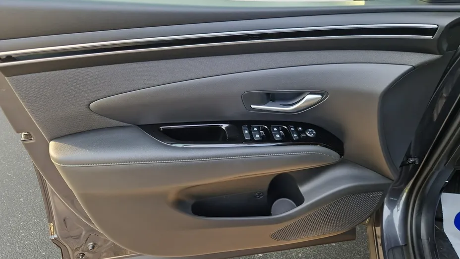 HYUNDAI Tucson -