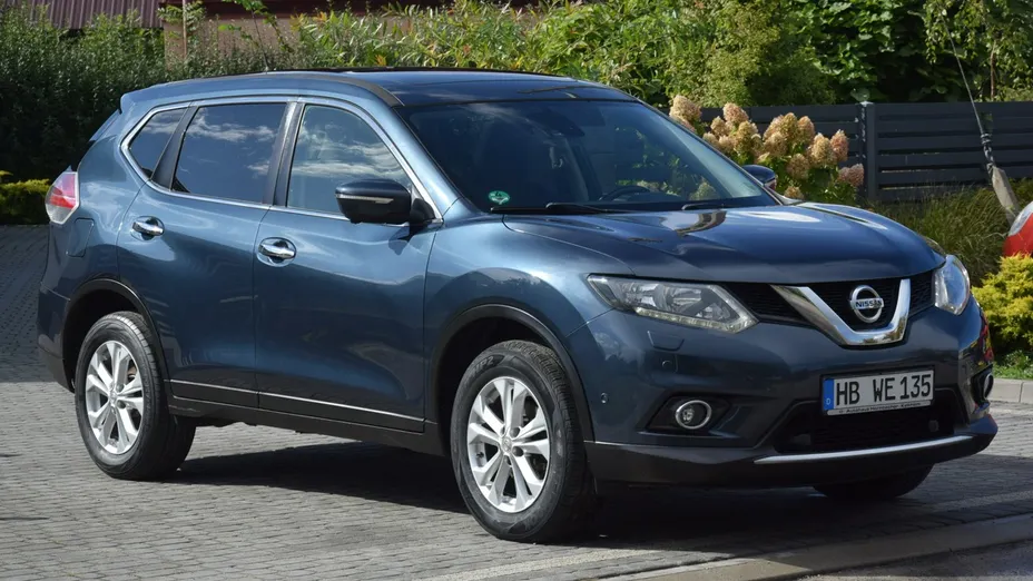NISSAN X-Trail -