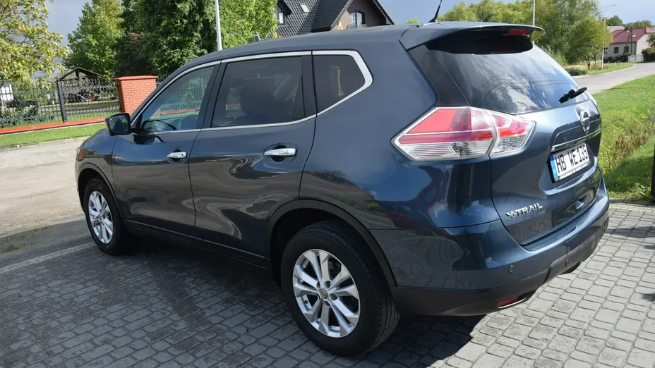 NISSAN X-Trail -