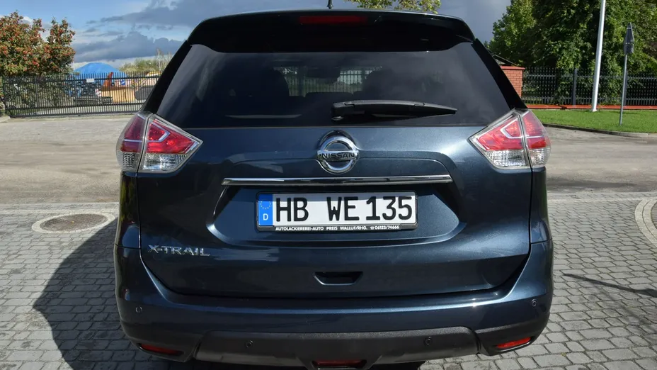 NISSAN X-Trail -