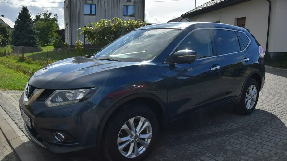 NISSAN X-Trail -