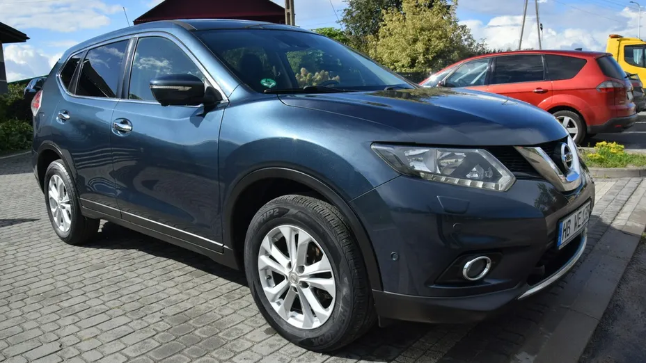 NISSAN X-Trail -