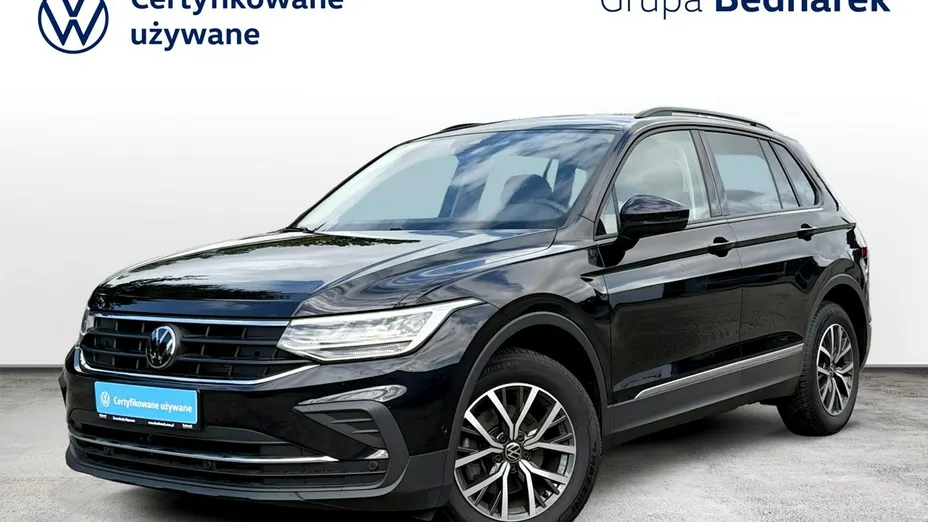 VOLKSWAGEN Tiguan -