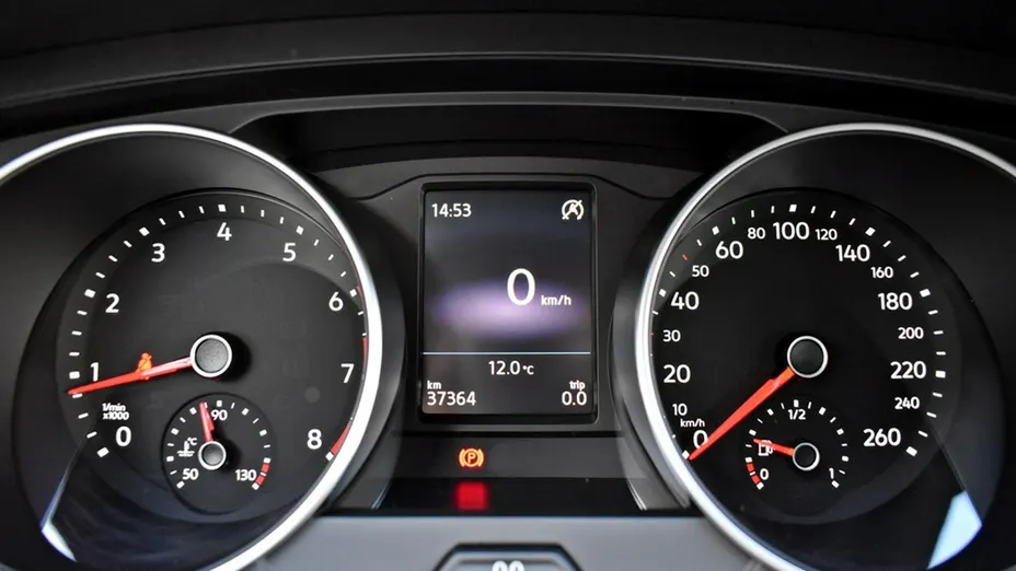 VOLKSWAGEN Tiguan -