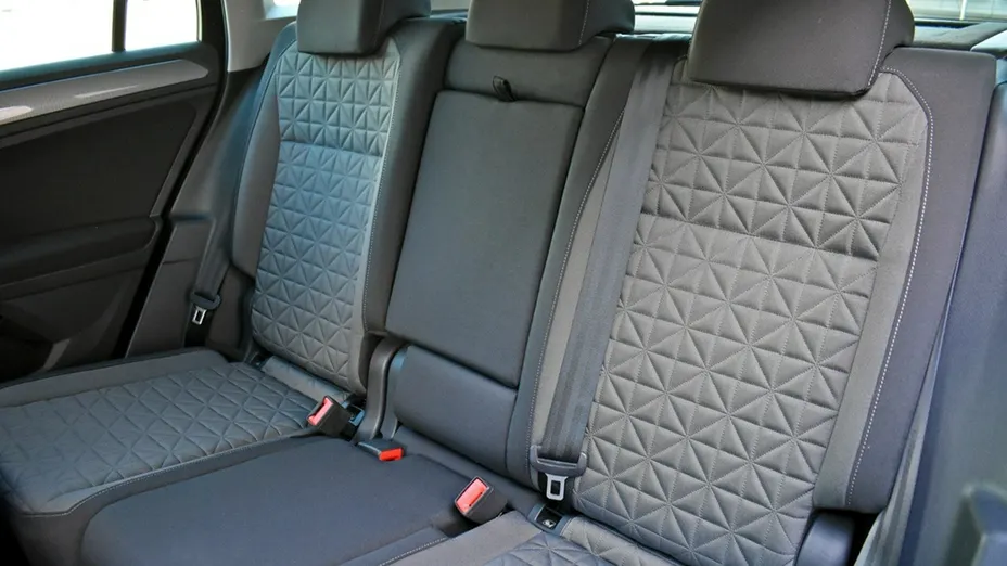 VOLKSWAGEN Tiguan -