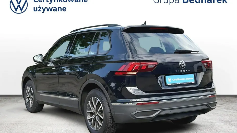 VOLKSWAGEN Tiguan -