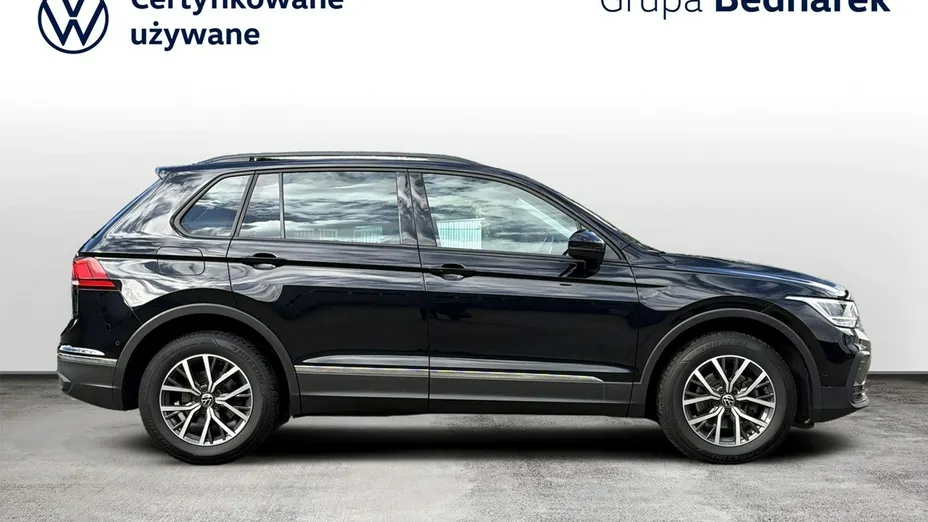 VOLKSWAGEN Tiguan -