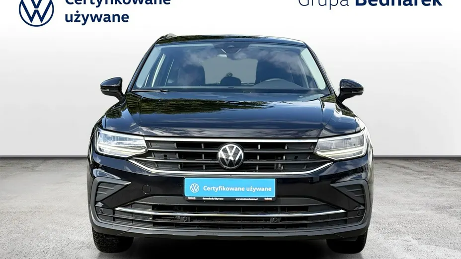 VOLKSWAGEN Tiguan -