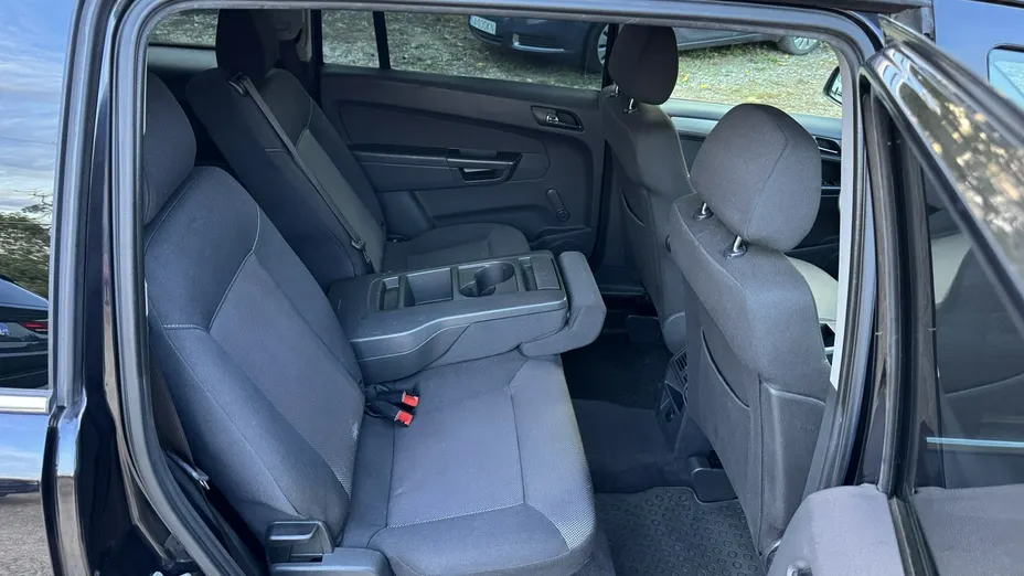 OPEL Zafira -
