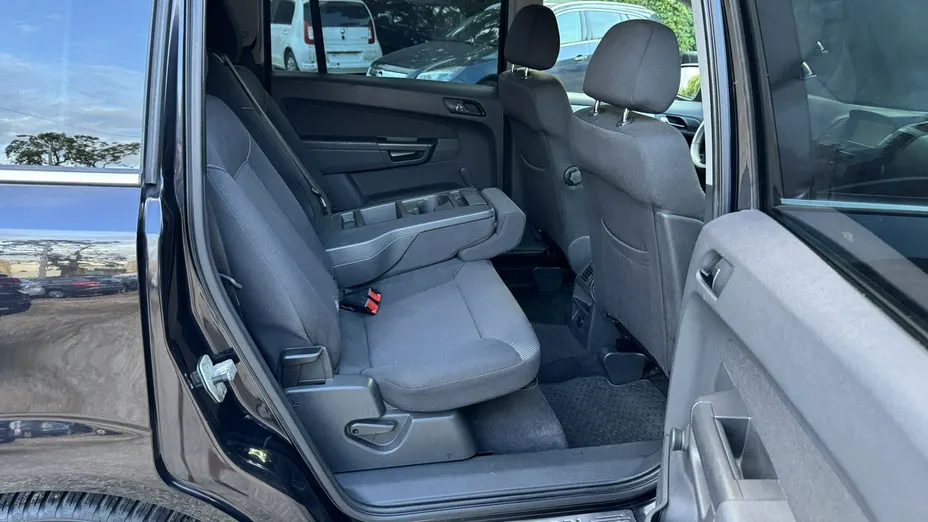 OPEL Zafira -