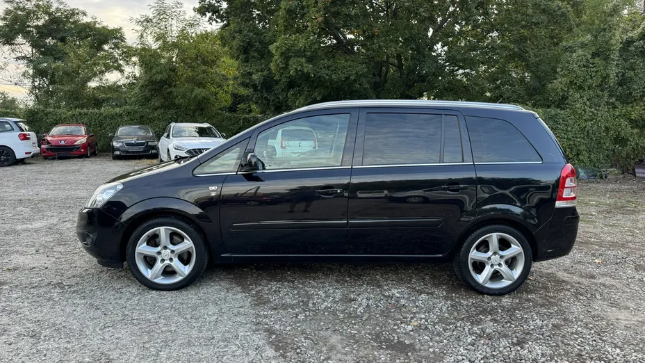 OPEL Zafira -