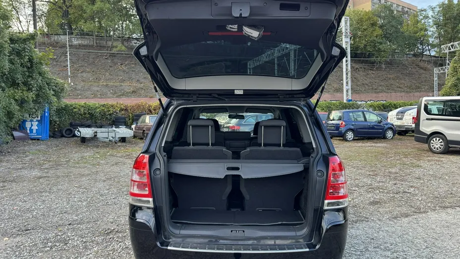 OPEL Zafira -
