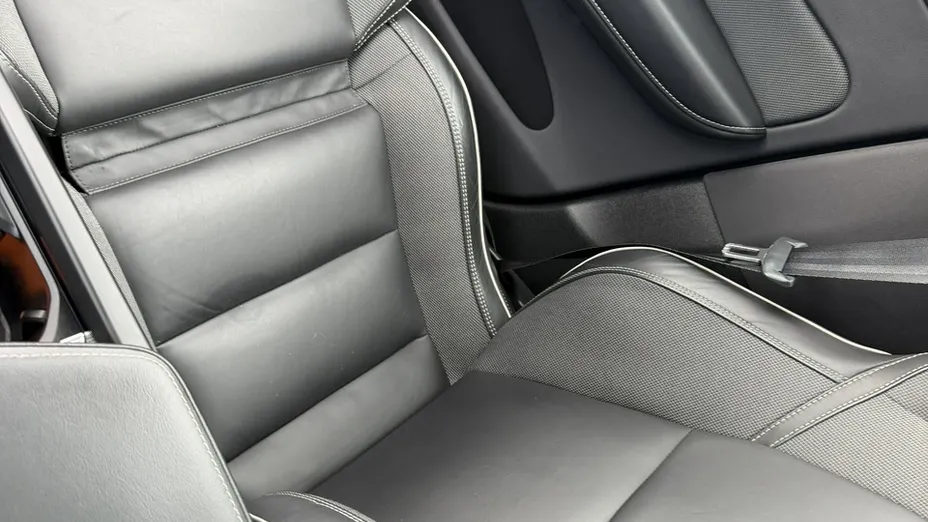 VOLVO XC60 -