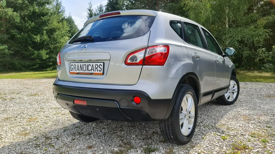 NISSAN Qashqai -