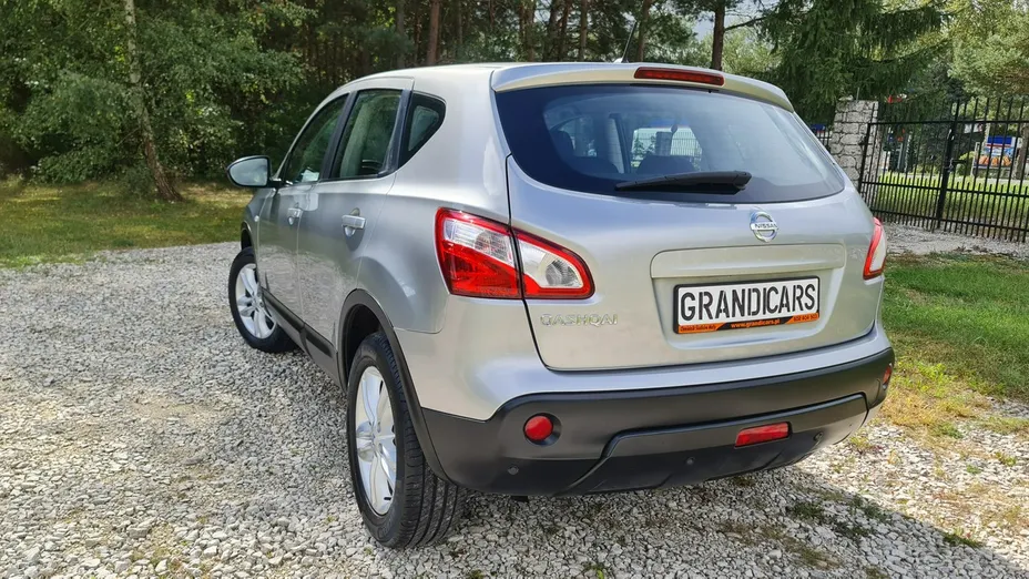 NISSAN Qashqai -