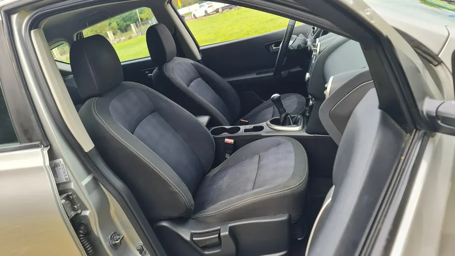 NISSAN Qashqai -