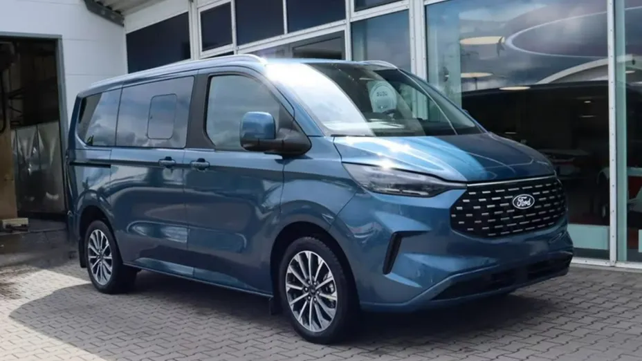 FORD Tourneo Custom -