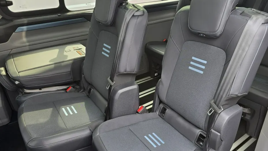FORD Tourneo Custom -