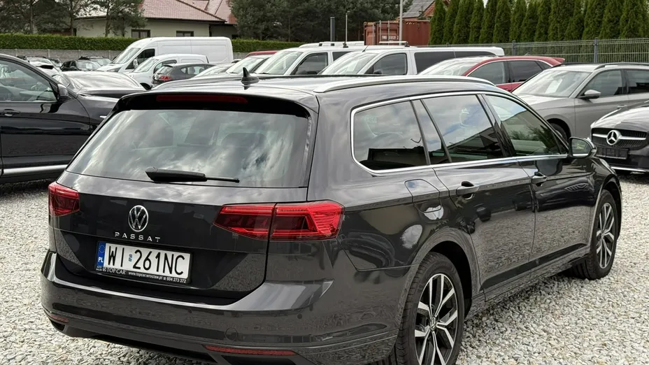 VOLKSWAGEN Passat -
