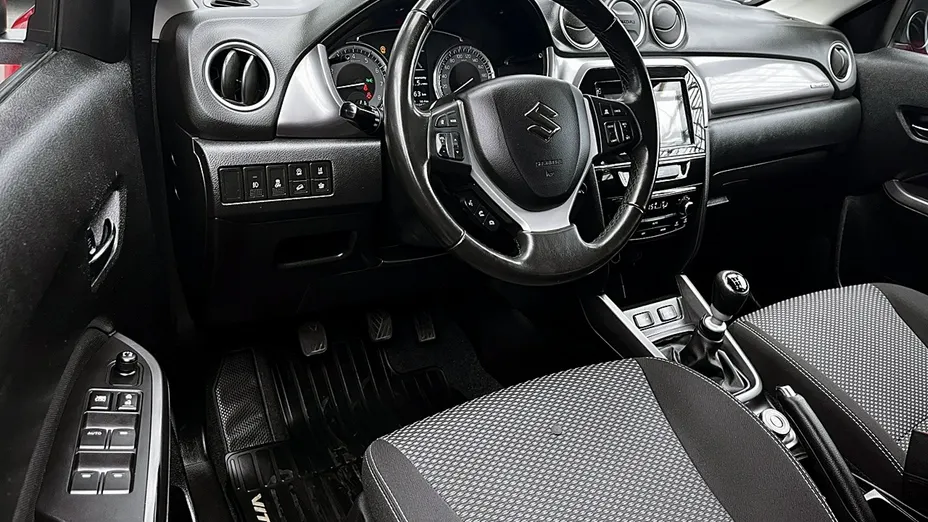 SUZUKI Vitara -
