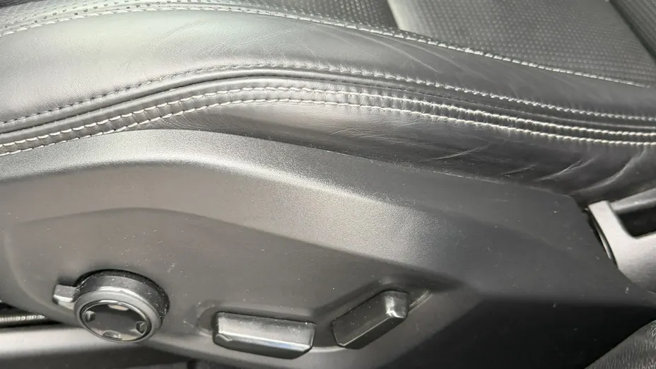 VOLVO XC60 -