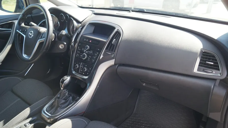 OPEL Astra -