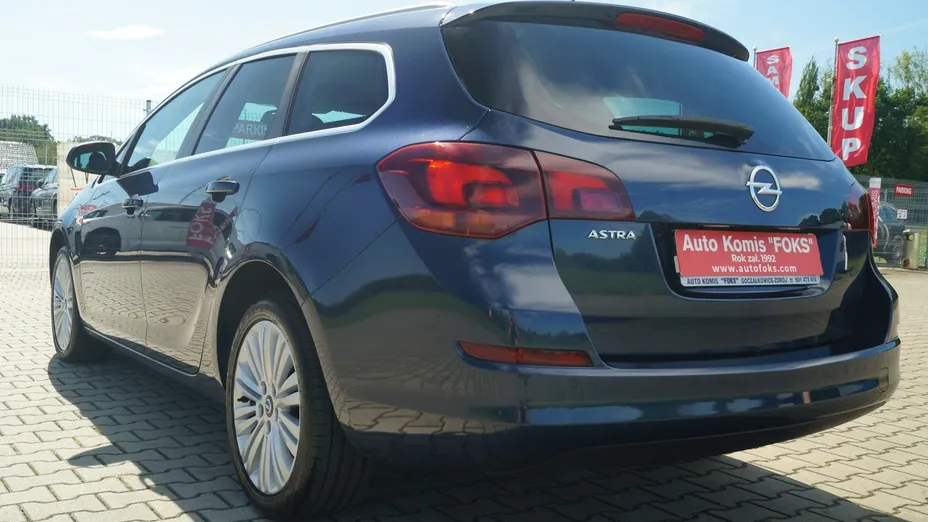 OPEL Astra -