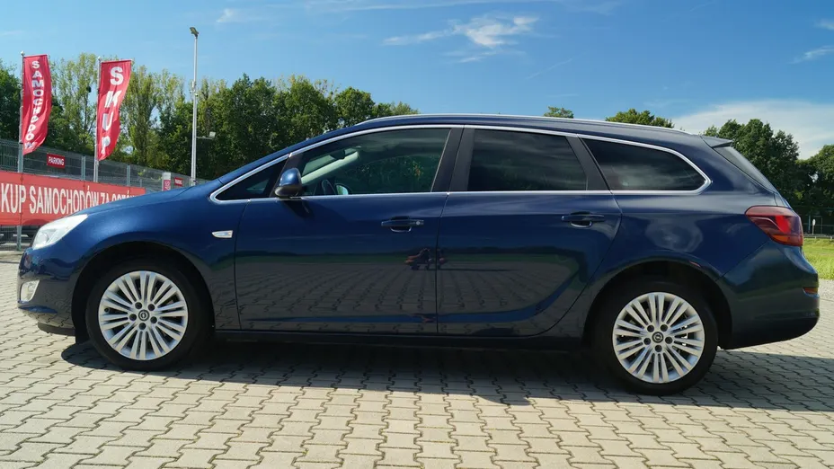 OPEL Astra -