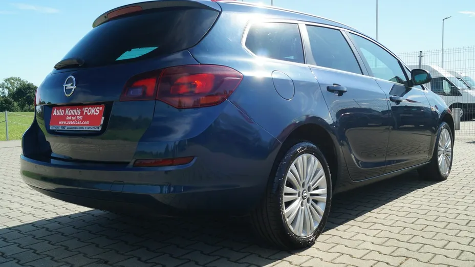 OPEL Astra -