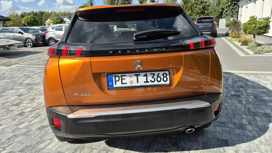PEUGEOT 2008 -