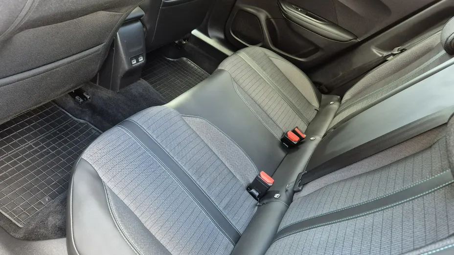 PEUGEOT 2008 -