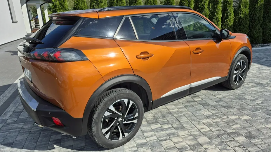 PEUGEOT 2008 -