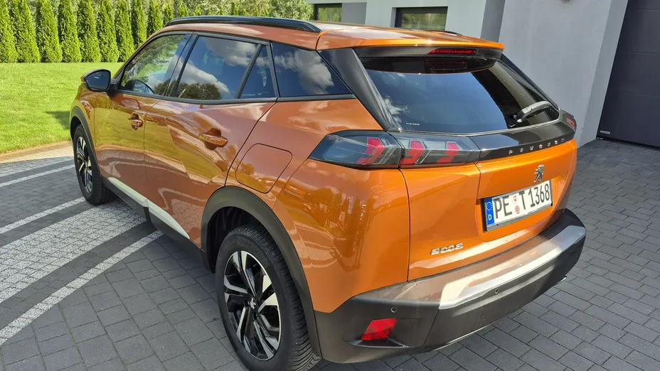 PEUGEOT 2008 -