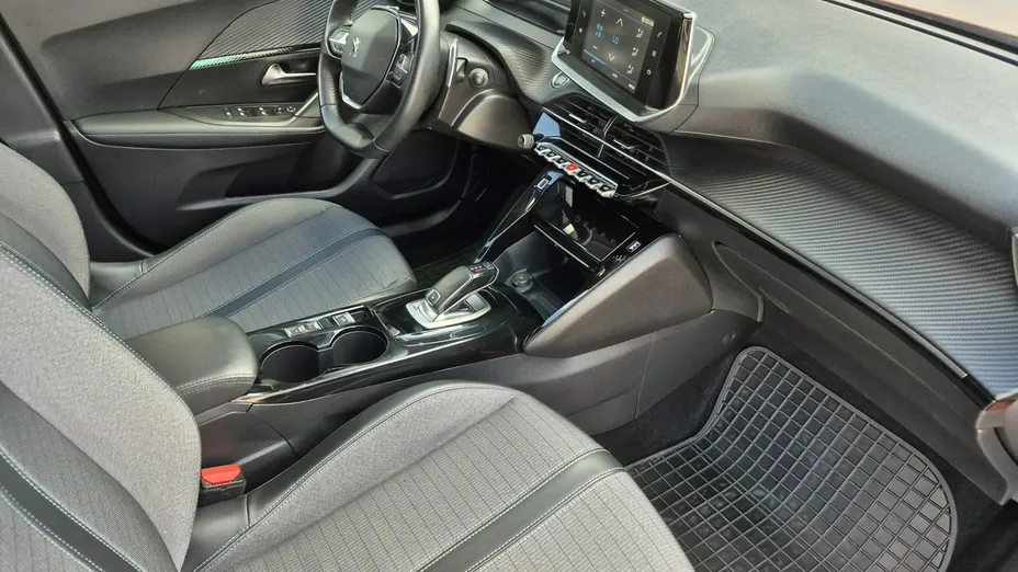 PEUGEOT 2008 -