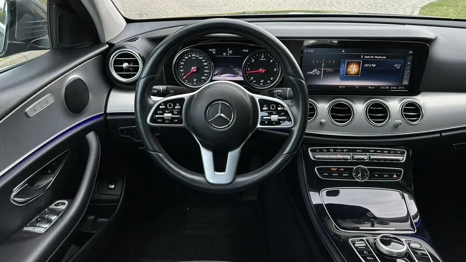 MERCEDES-BENZ E Klasa -
