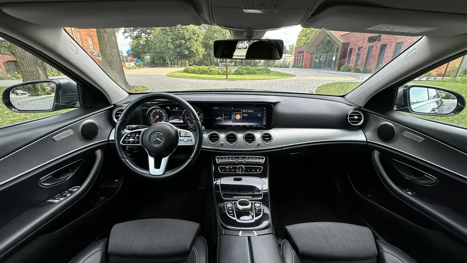 MERCEDES-BENZ E Klasa -