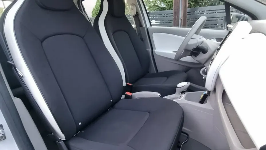 RENAULT ZOE -